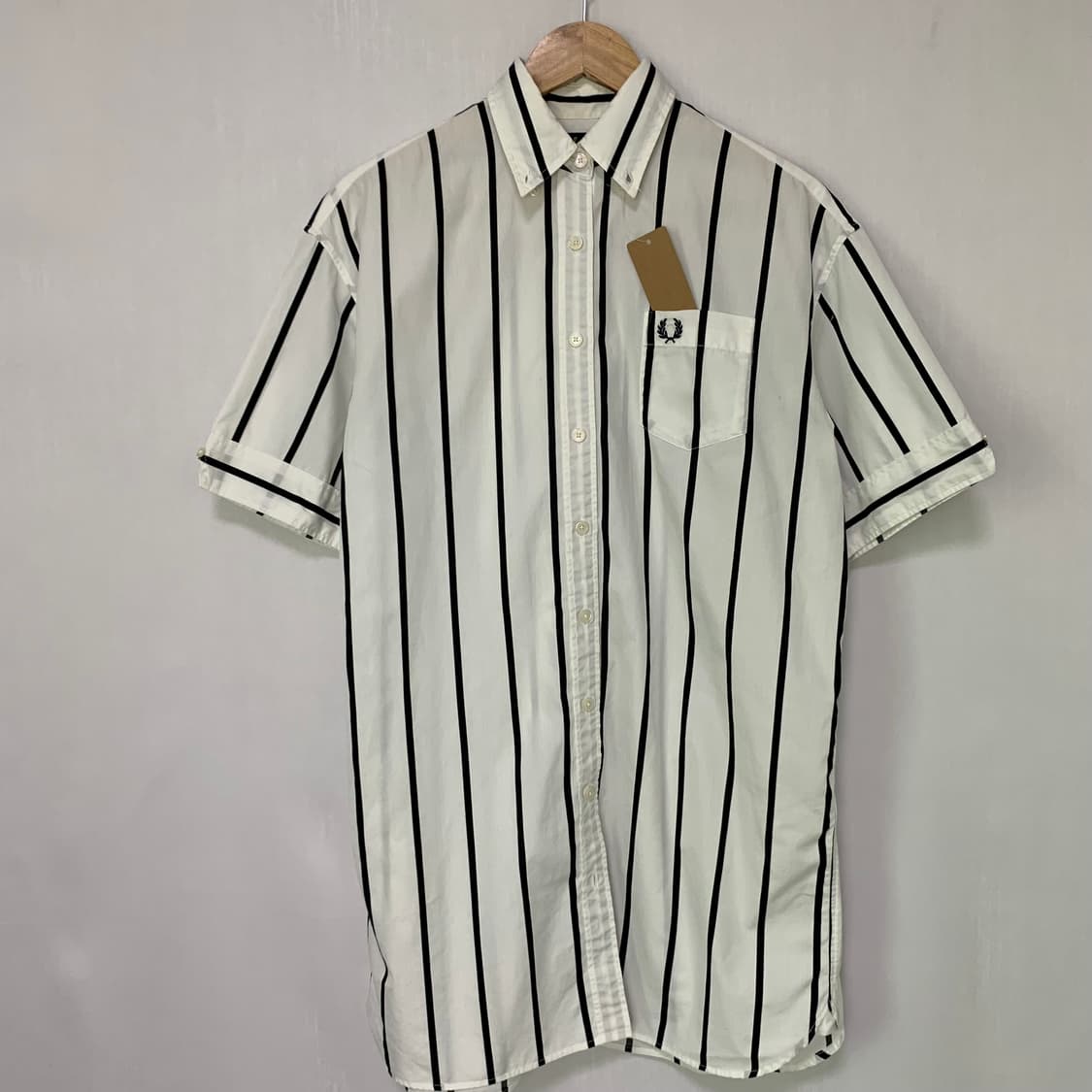 프레드페리 월계수 로고 스트라이프 반팔 롱 셔츠 화이트 상품이미지2