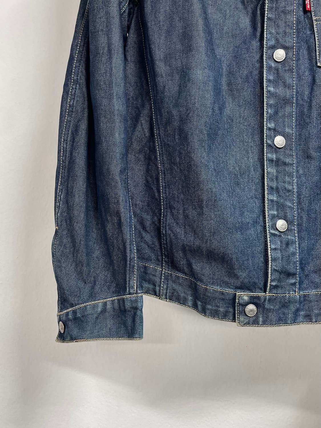 리바이스 엔지니어드 데님 셔츠 자켓 (on.571) 상품이미지4