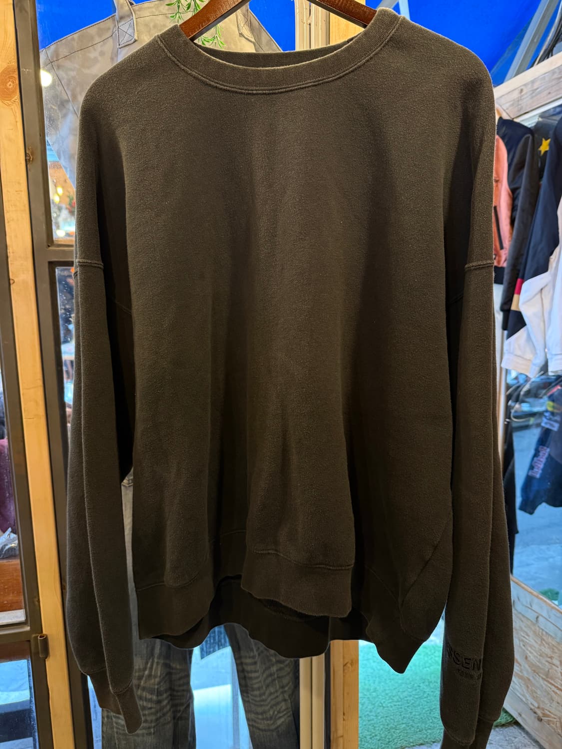 에센셜 피어오브갓 맨투맨 상품이미지2