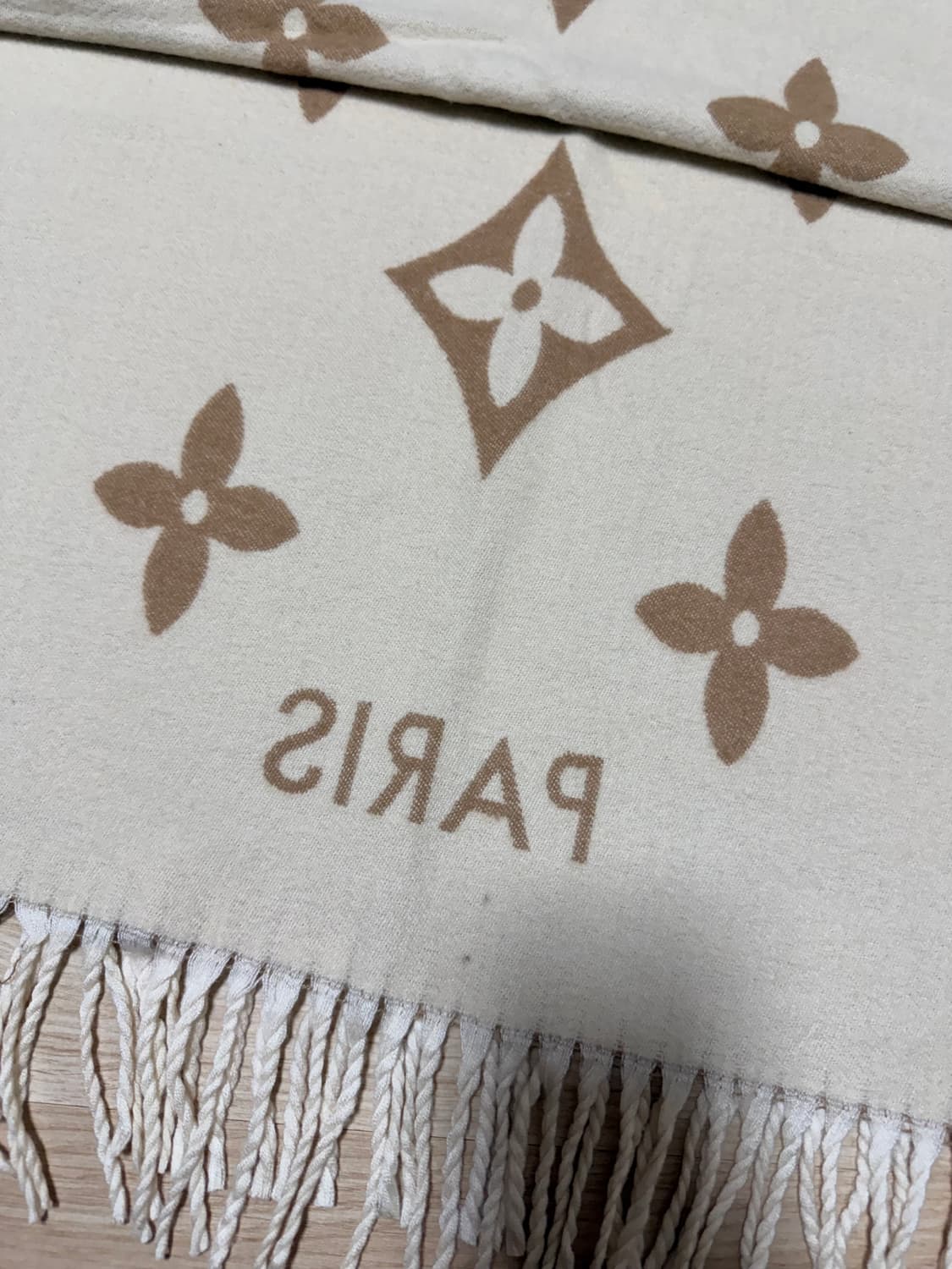 루이비통 캐시미어100 머플러 상품이미지7