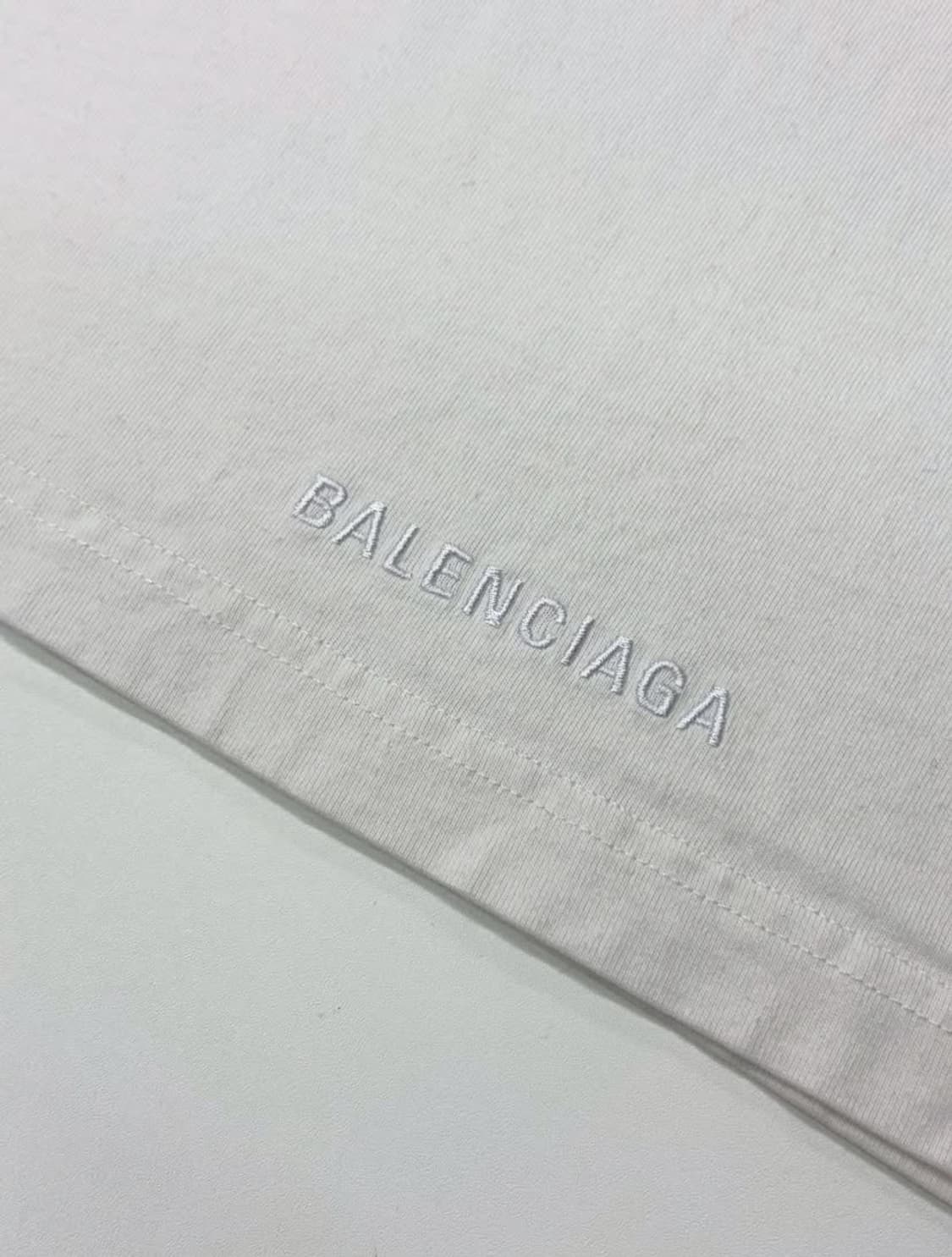 Balenciaga 발렌시아가 x 심슨 콜라보 화이트 반팔 티  상품이미지4