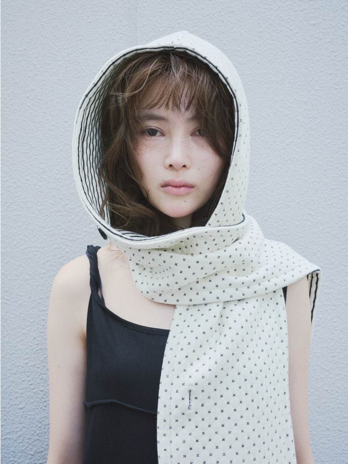 콜로신스 리버시블 페어리 후드 머플러 크림 상품이미지3