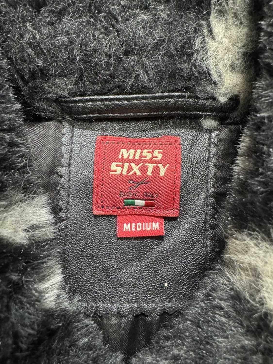 MISS SIXTY 니트 퍼 크롭 무스탕 M 상품이미지5