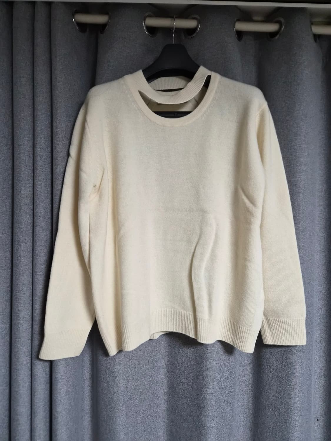 시스템옴므 파리컬렉션 컷팅 니트 팝니다 우영미 타임옴므 솔리드옴므 상품이미지1