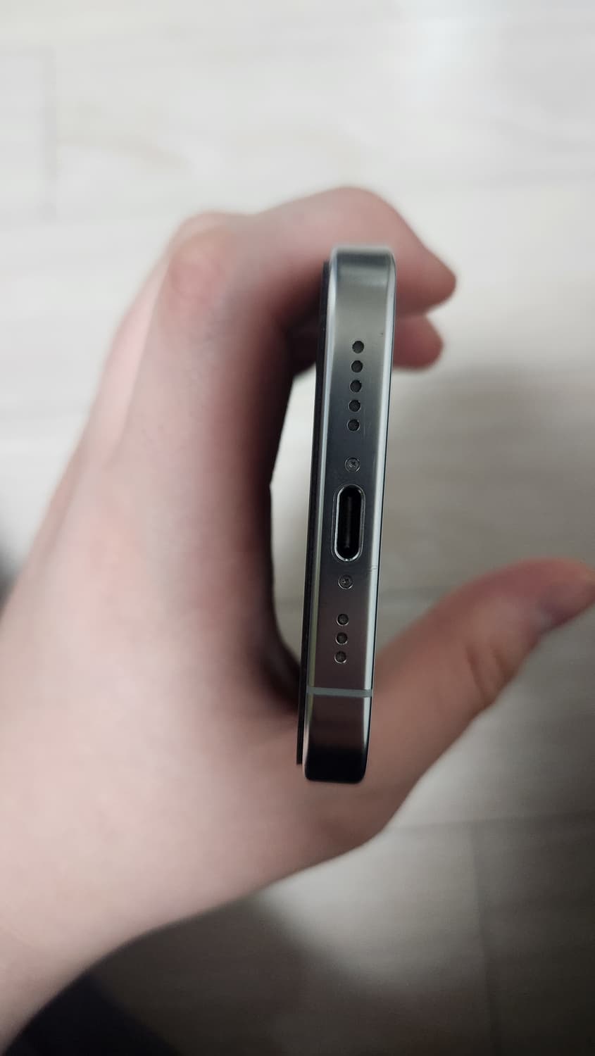 아이폰 16프로 상태최상 상품이미지6