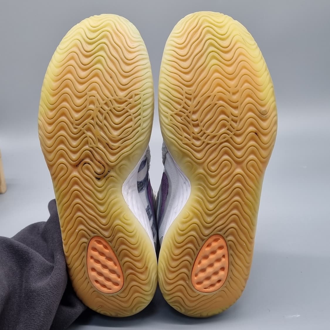 나이키 케빈트레이5 농구화275 상품이미지3