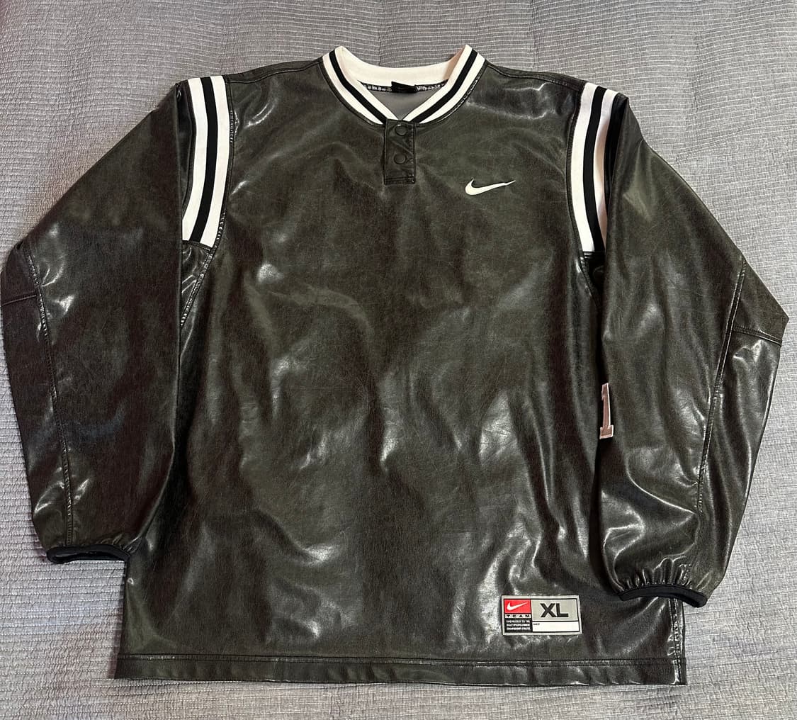 (XL) 나이키 빅로고 레더 웜업 상품이미지1