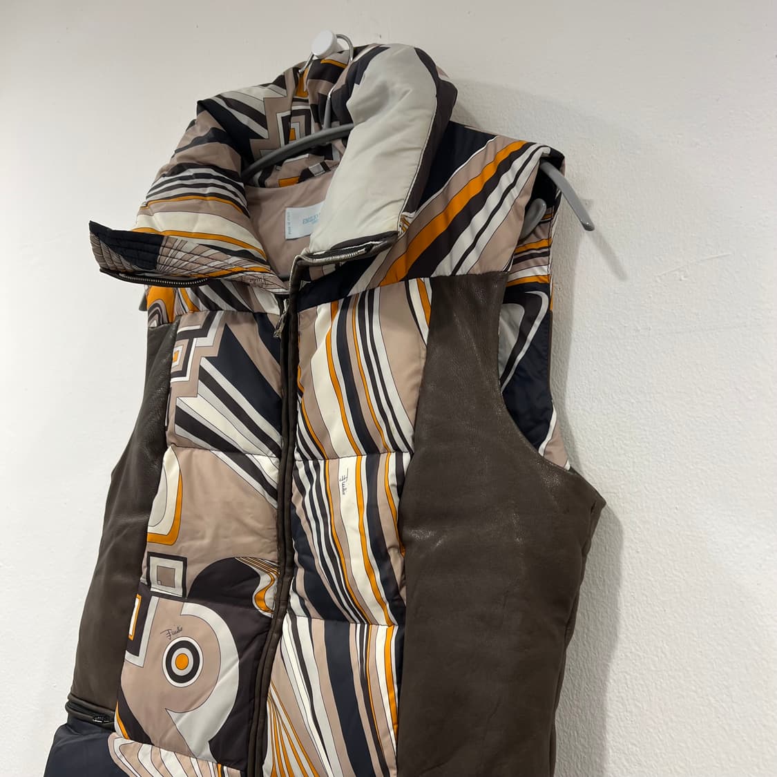 EMILIO PUCCI 에밀리오 푸치 패딩 베스트 상품이미지4