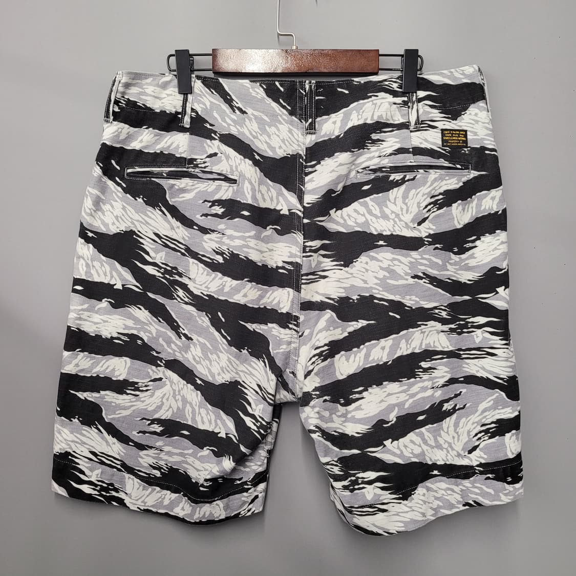 빈티지 타이거 카모 워크 쇼츠 팬츠 블랙/화이트 상품이미지2