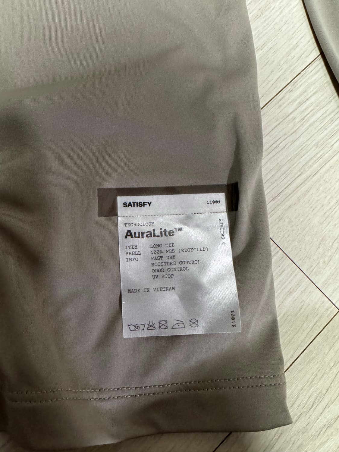 세티스파이 satisfy 아우라라이트 롱슬리브 새상품 상품이미지3