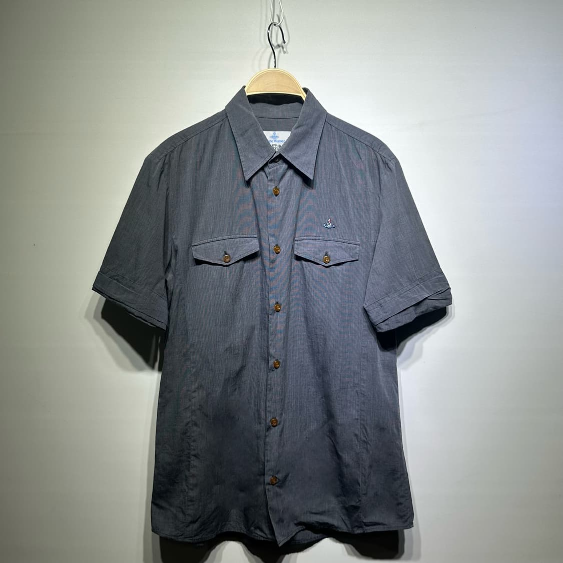 비비안 웨스트 우드 반팔셔츠 판매합니다 상품이미지6