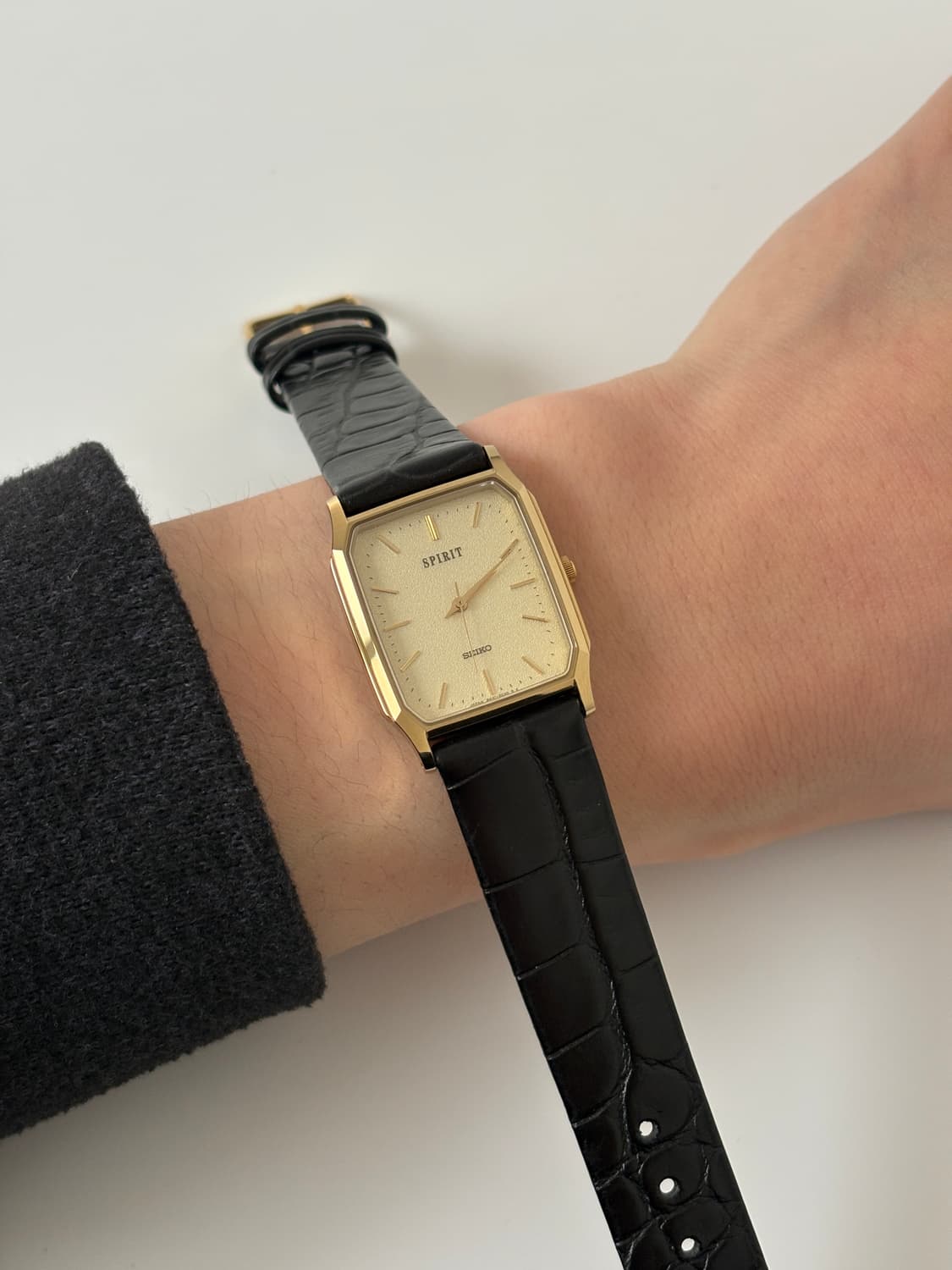 세이코 1980년대 Spirit 텍스쳐 다이얼 골드 탱크 쿼츠 남성 상품이미지8