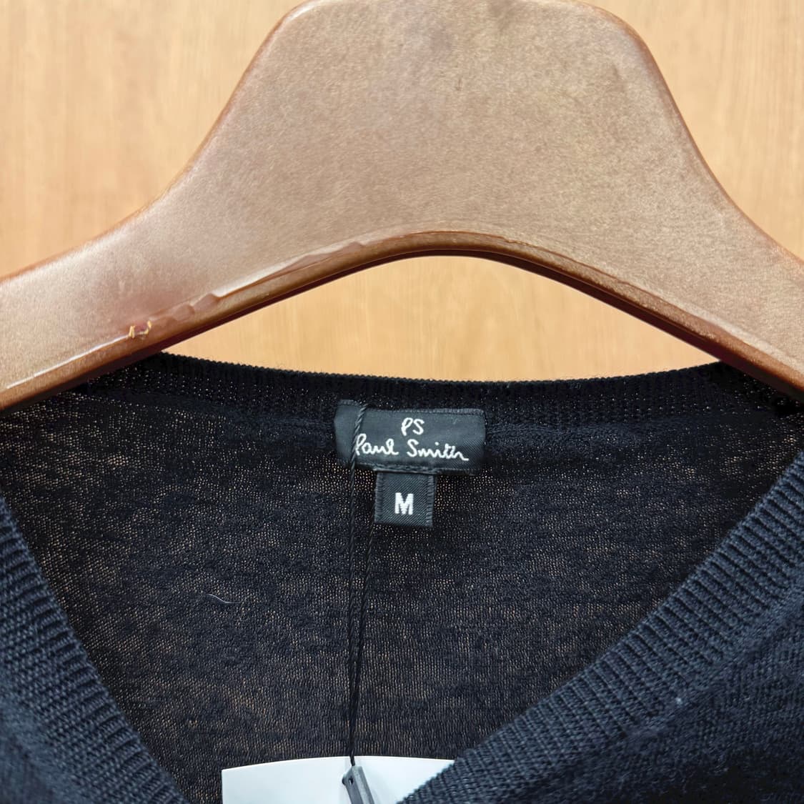 폴스미스 PS 라운드넥 긴팔 니트 숄더 배색 라인 디테일 레귤러핏 블랙 상품이미지7