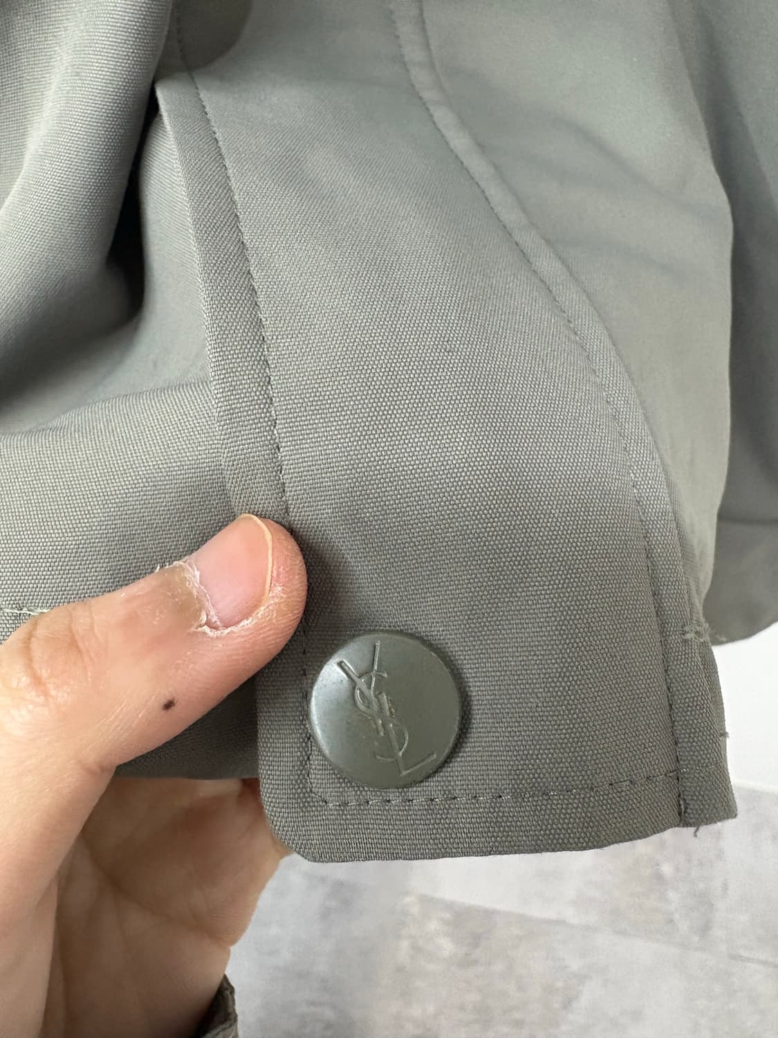 입생로랑 스몰로고 라이트카키 폴리자켓 A3098 상품이미지4