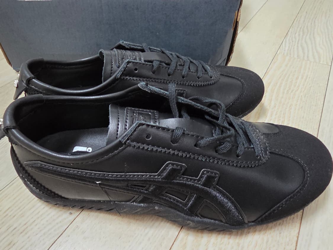 오니츠카 타이거 드라이빙 블랙 스니커즈 상품이미지4