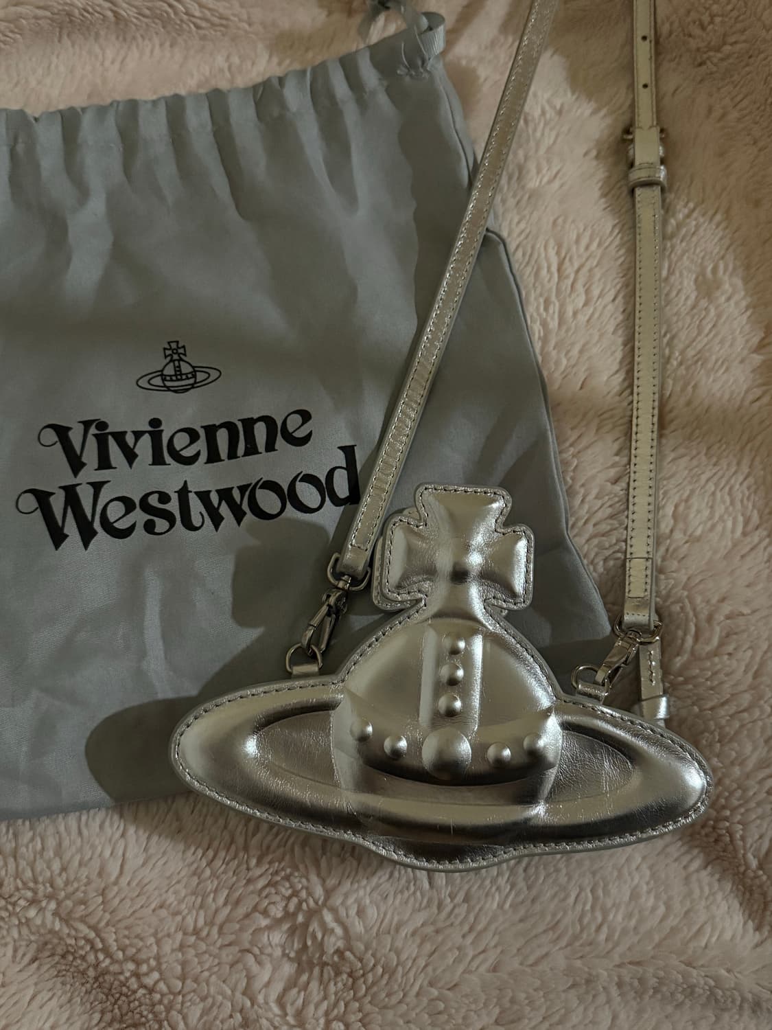 비비안웨스트우드 나노 오알비 크로스백 미니백 nano orb 상품이미지1