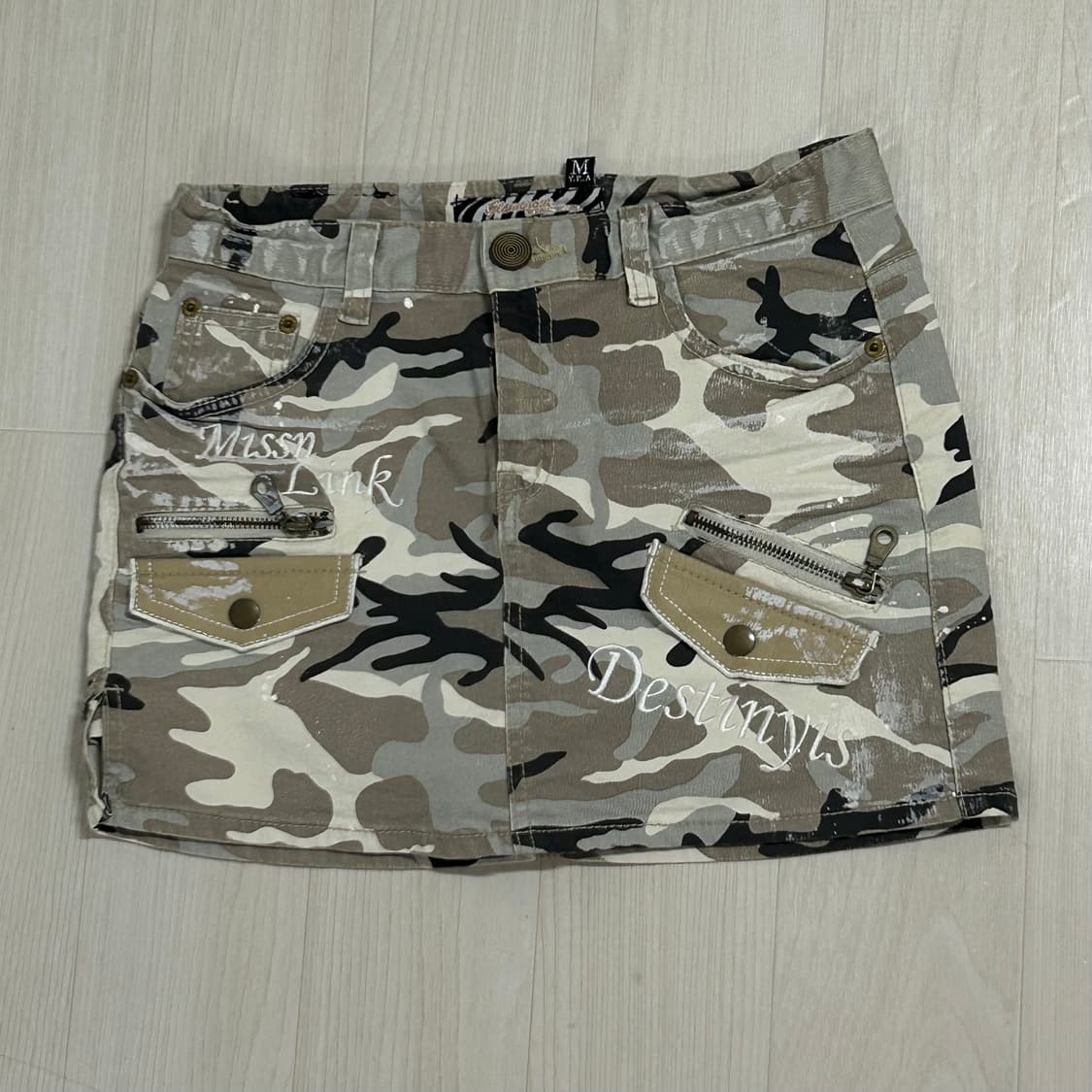 Y2k 페인팅 밀리터리 카코 포켓 스커트 상품이미지1
