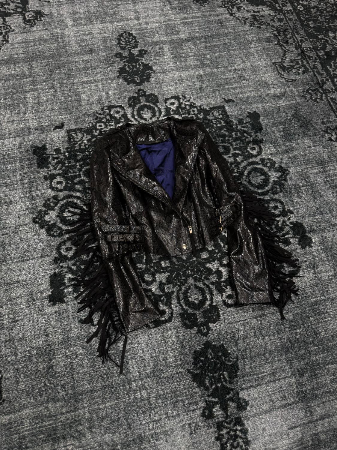 Unknwon hell python fringe fake leather  상품이미지1