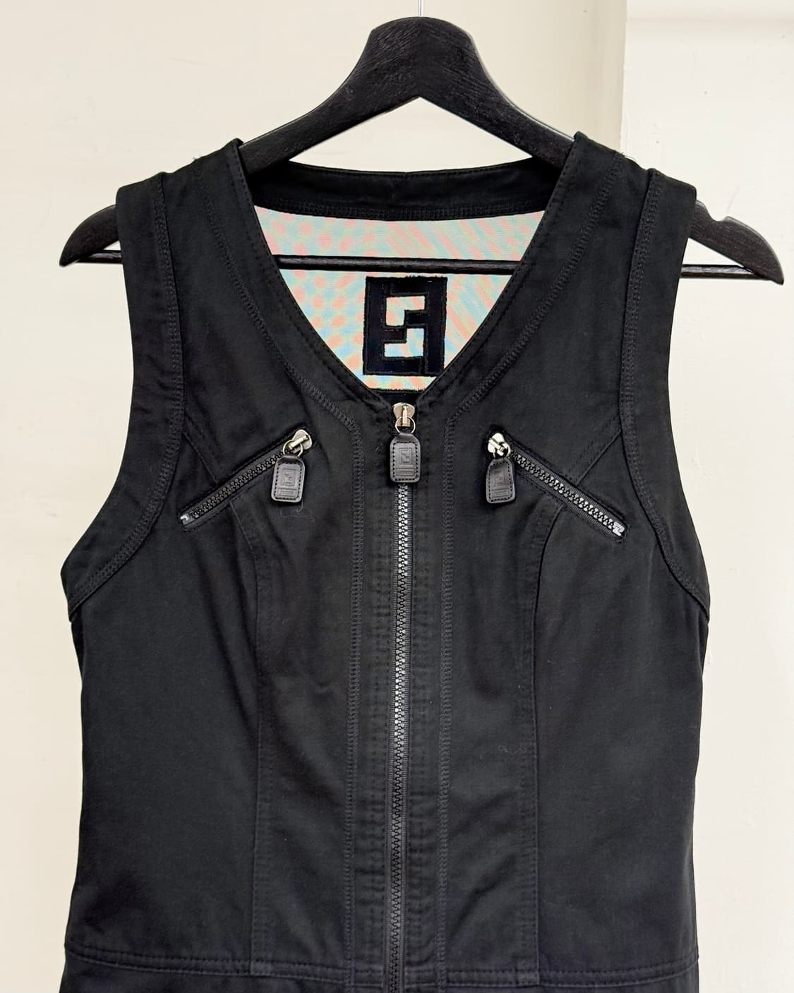 펜디 블랙 백로고 프론트 지퍼 드레스 상품이미지2