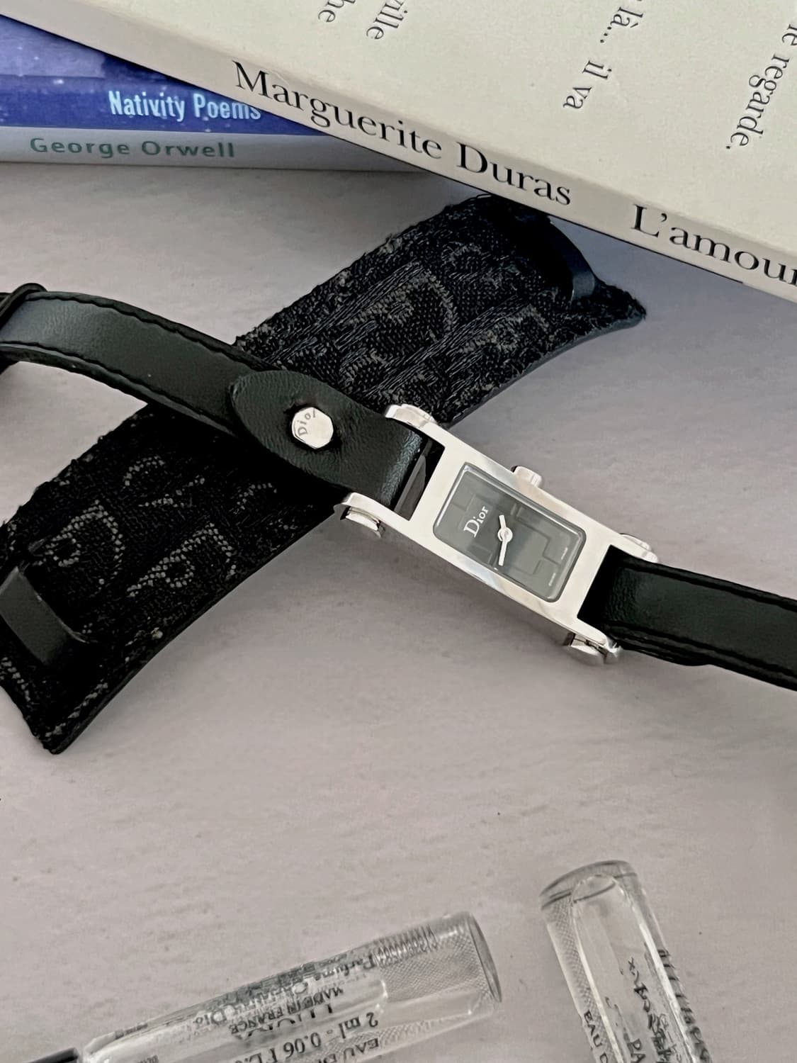 Christian Dior 블랙 다이얼 렉탱글 디올 시계  상품이미지5