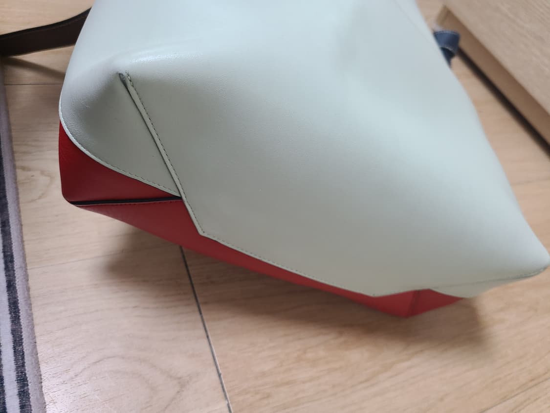 연말까지할인! 셀린느 트위스트 카바스 스몰 사이즈 상품이미지6