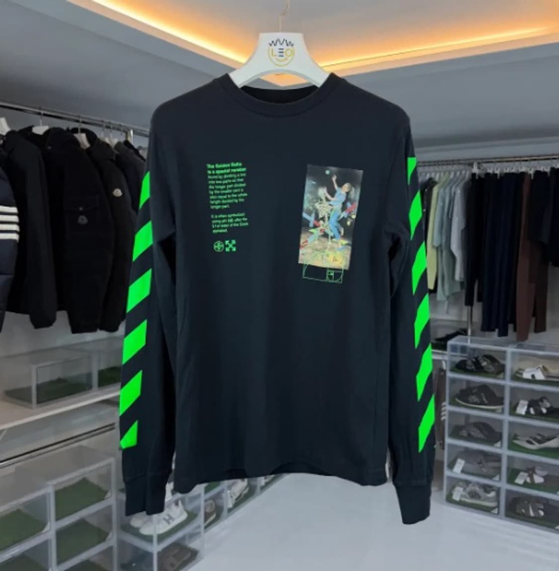 [정품] 오프화이트 투톤 블랙 그린 스트라이프 그래픽 슬리브  S 상품이미지1