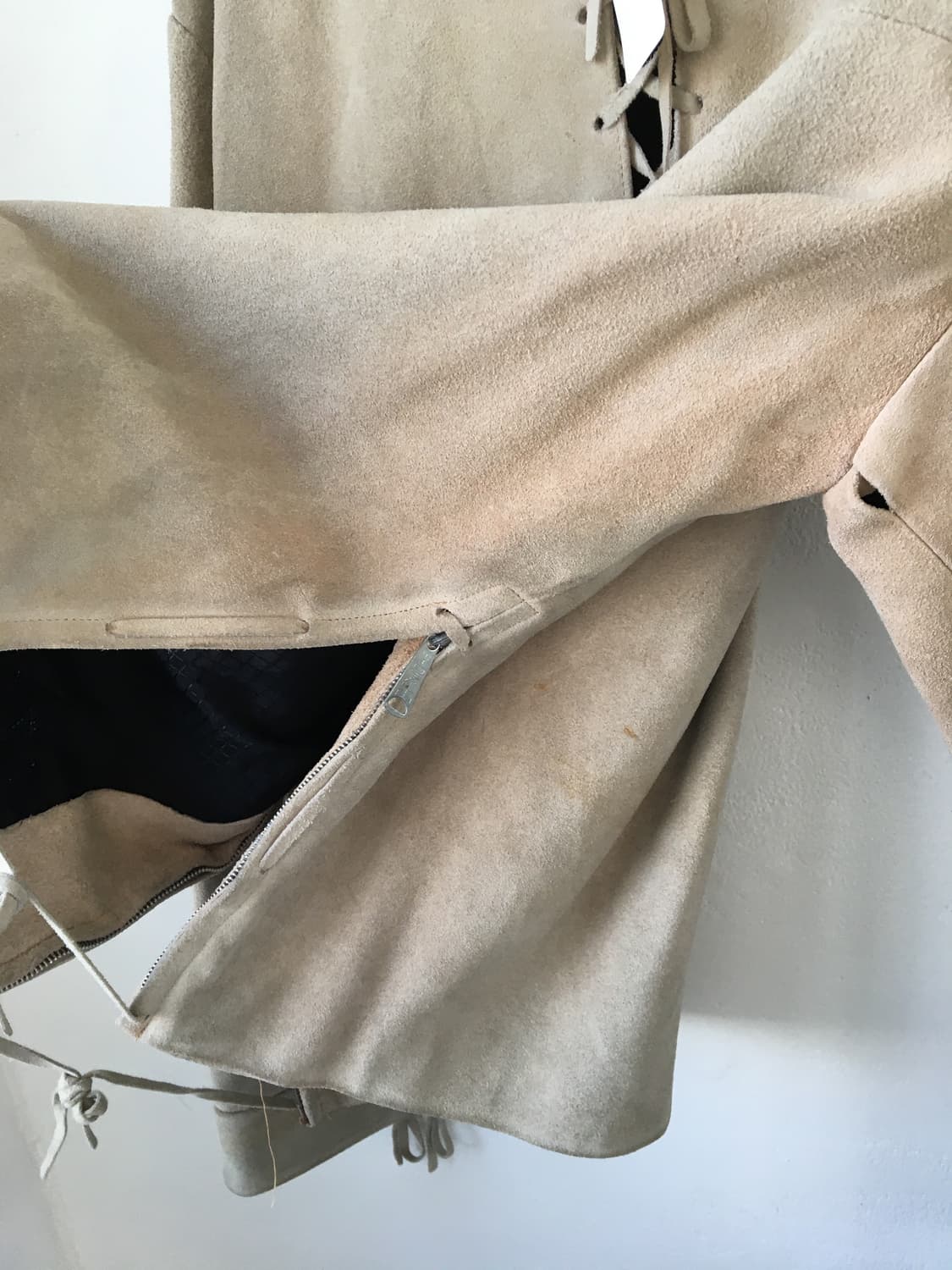 Cross patch point suede top 상품이미지8