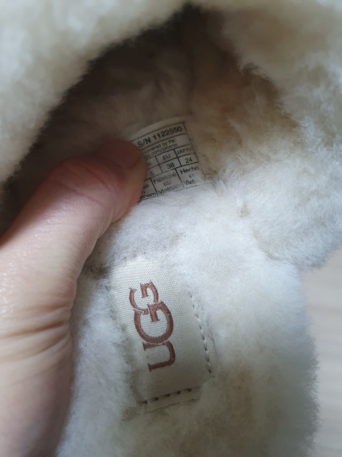 어그 디스케트 털 슬리퍼 250 상품이미지9