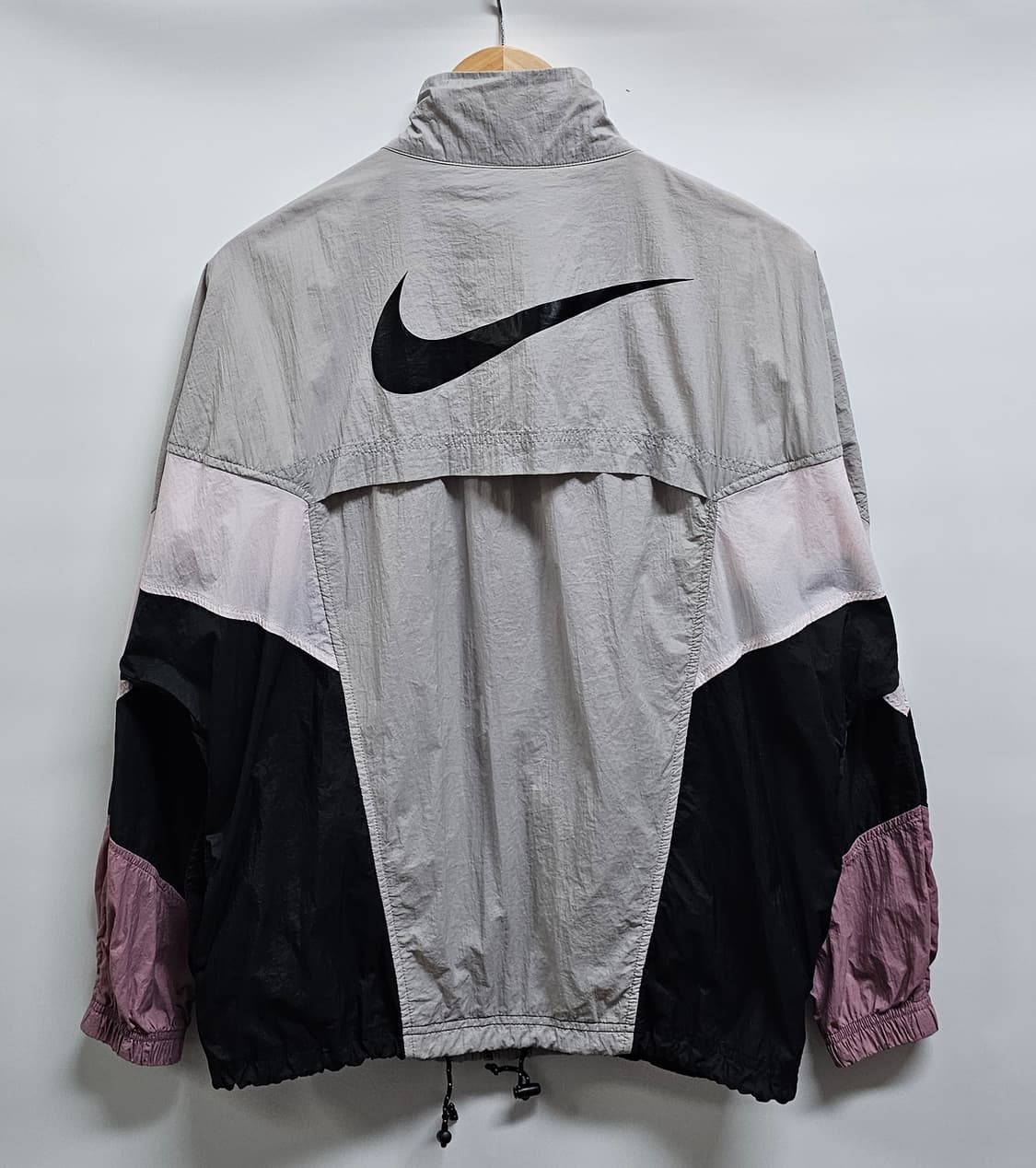 나이키 여성 빅스우시 바람막이 자켓 S 오버핏 상품이미지2