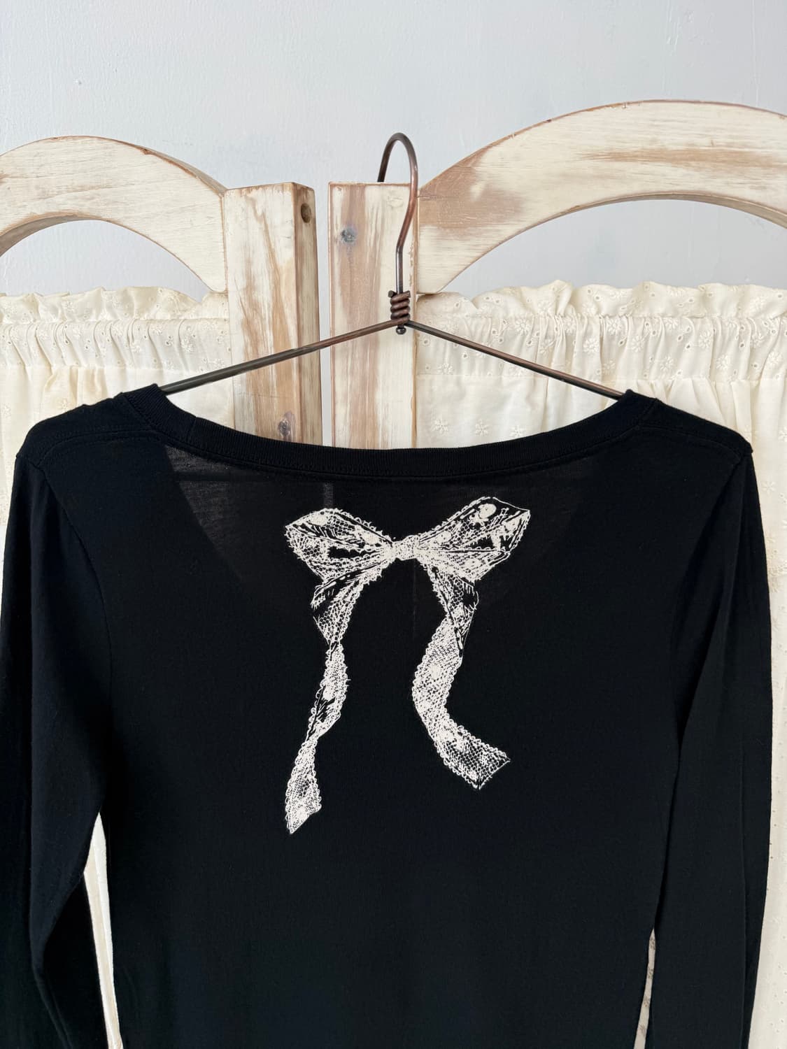 Black ribbon printed long sleeve 상품이미지9