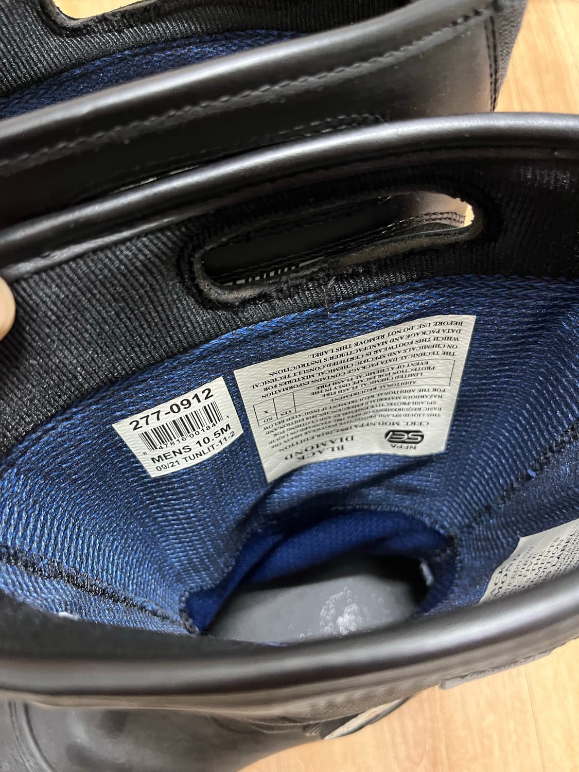 블랙다이아몬드 부츠 상품이미지4