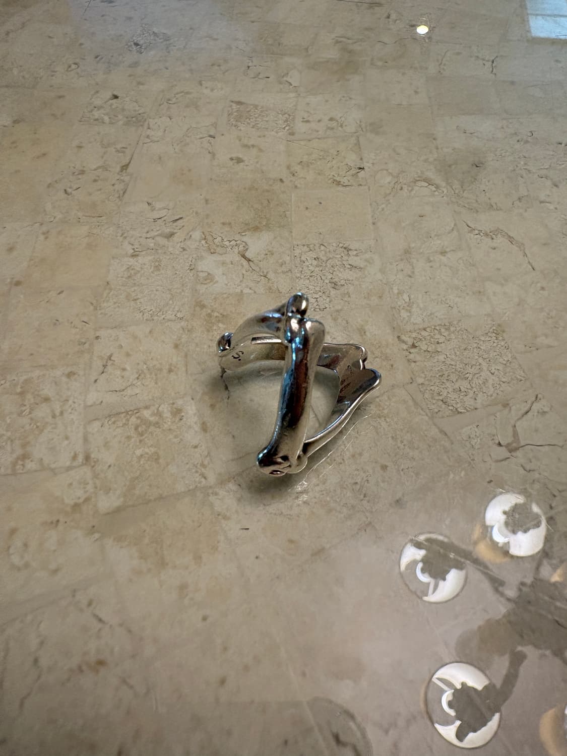 8.5)솔로이스트 본 쉐입 빅토리링 상품이미지1