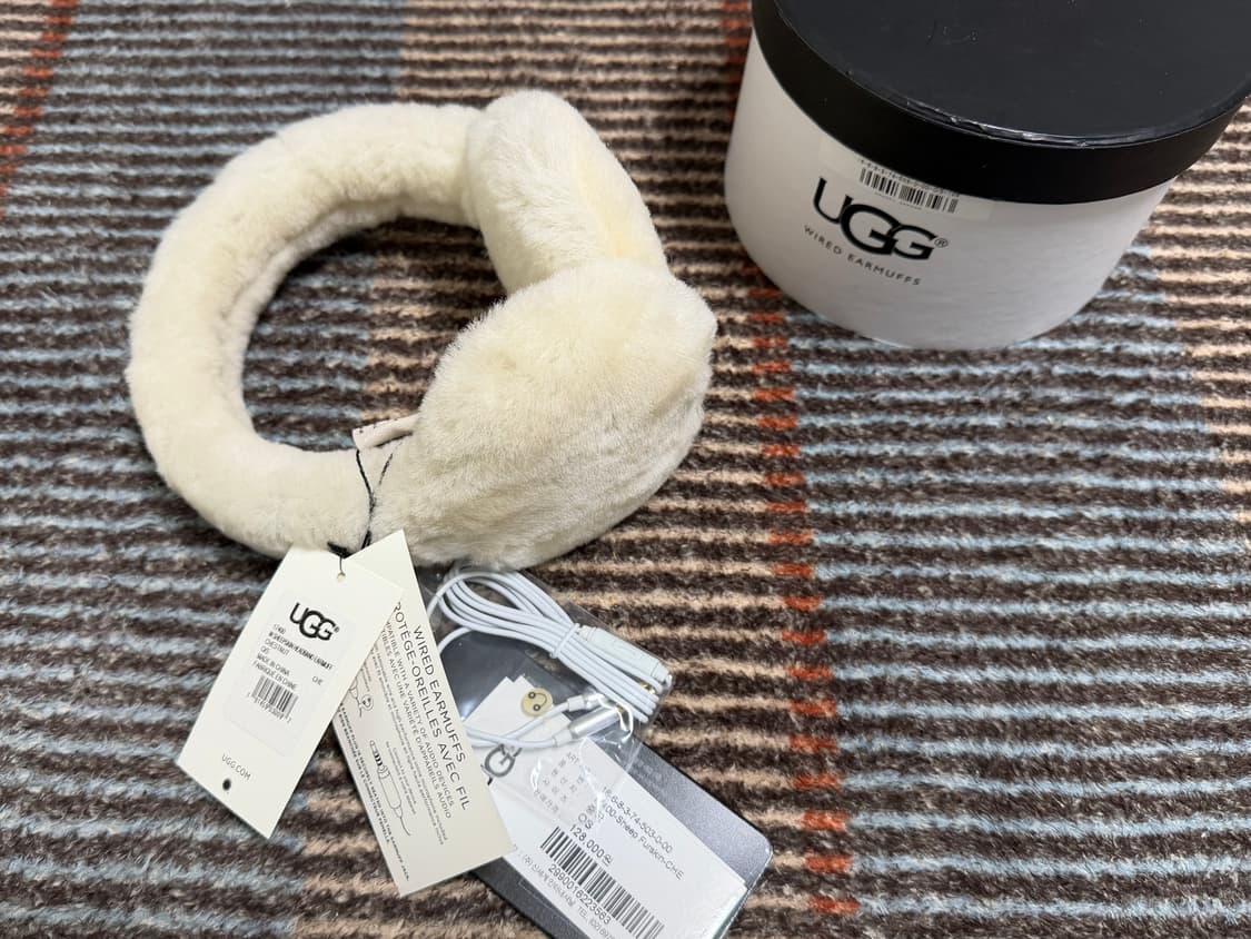Ugg 여성 이어폰 양털귀마개( 택포함 새상품) 상품이미지4