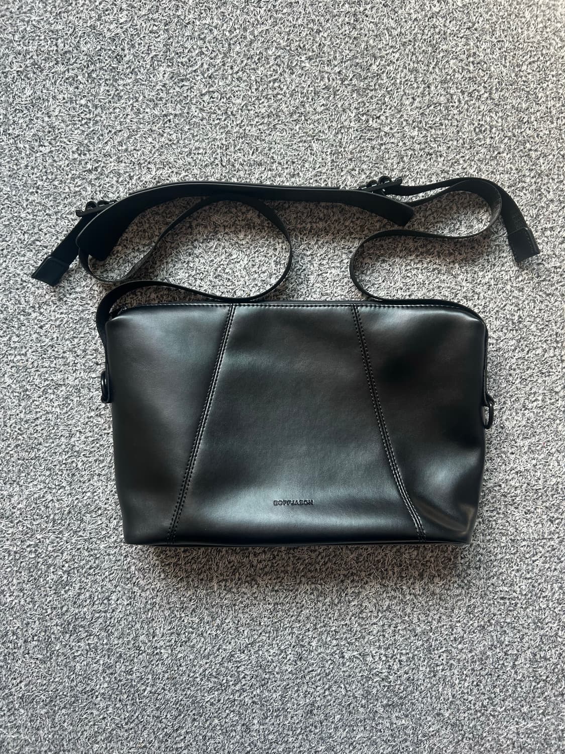 도프제이슨 카우하이드 스몰 크로스백 블랙 상품이미지1