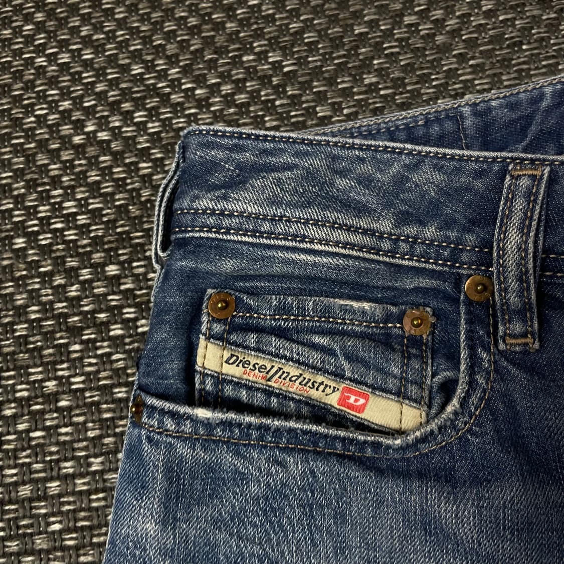 (28) 디젤 중청 워싱 버튼플라이 데님 팬츠 상품이미지4