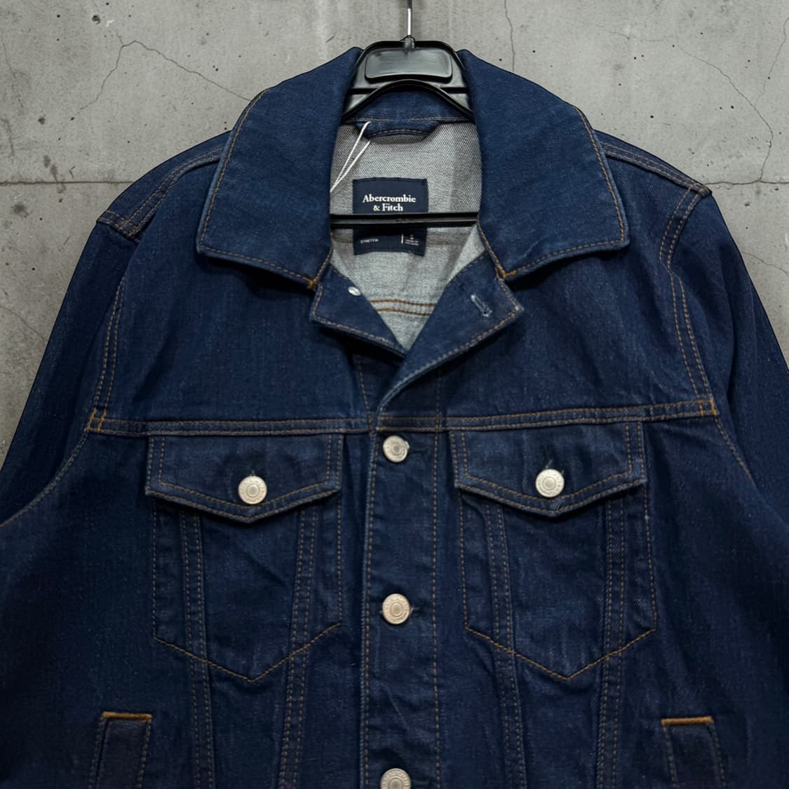 Abercrombie Classic Denim Jacket 상품이미지2