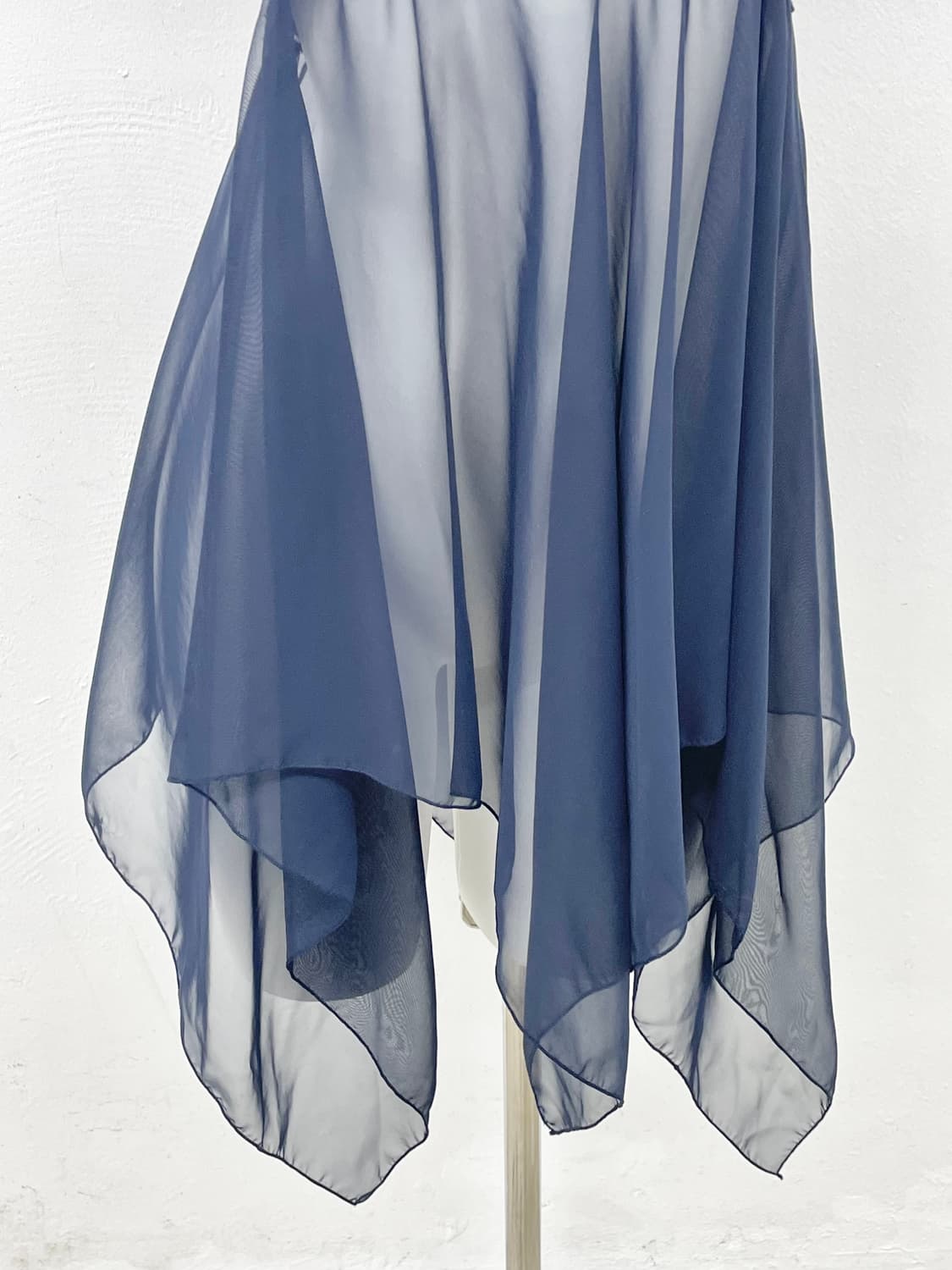 네이비 시어 언발 슬립 상품이미지3