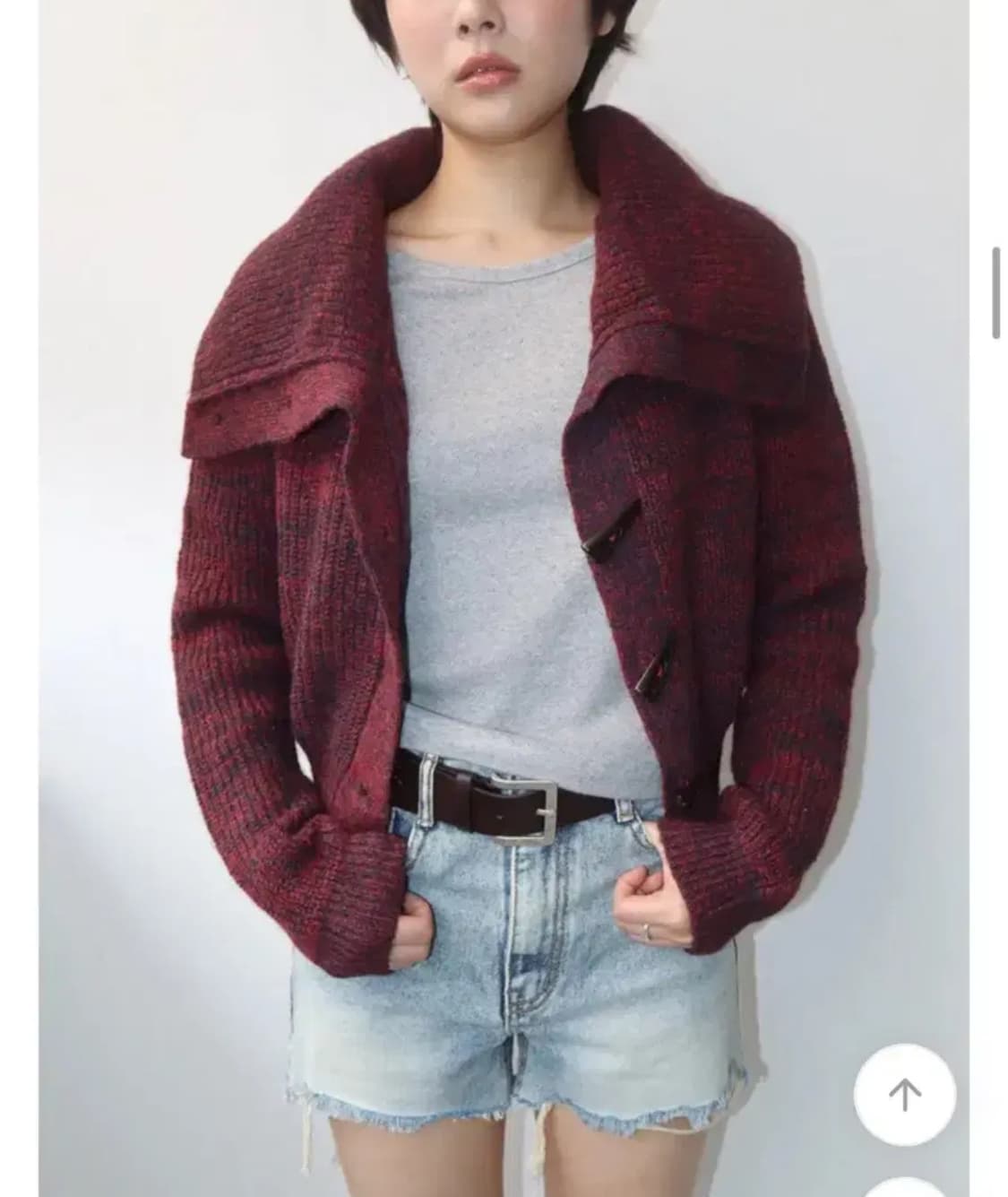 토글 떡볶이 오프숄더 레드 가디건 상품이미지1