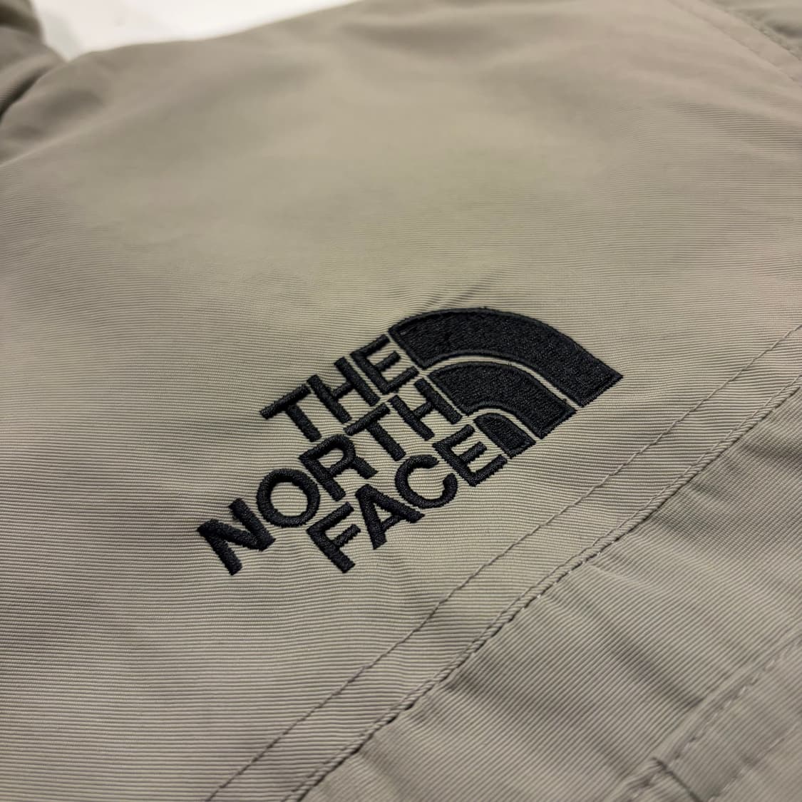 [XL] 노스페이스 캠퍼 온볼 후드 패딩 점퍼 그레이베이지 C5 상품이미지4