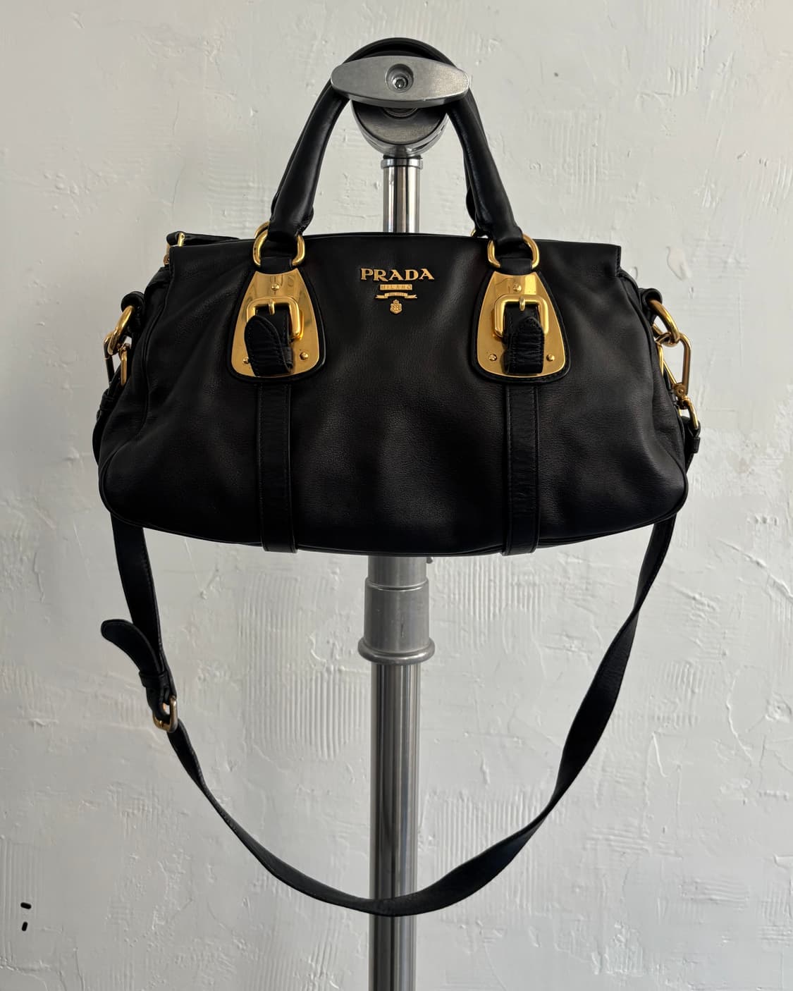 Prada 프라다 소프트 카프 버클 토트 백 상품이미지3