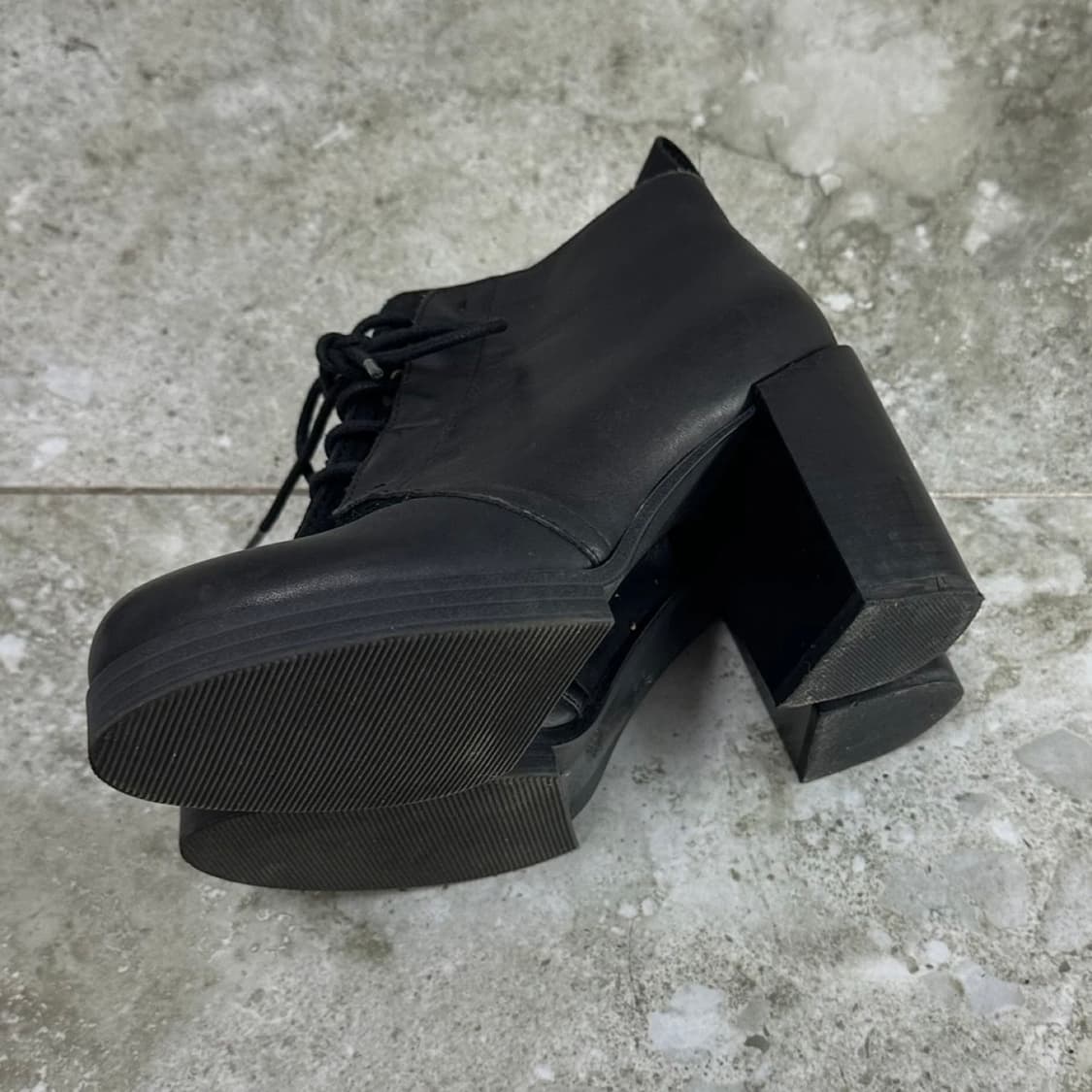 칩먼데이 가죽 통굽 슈즈 상품이미지4