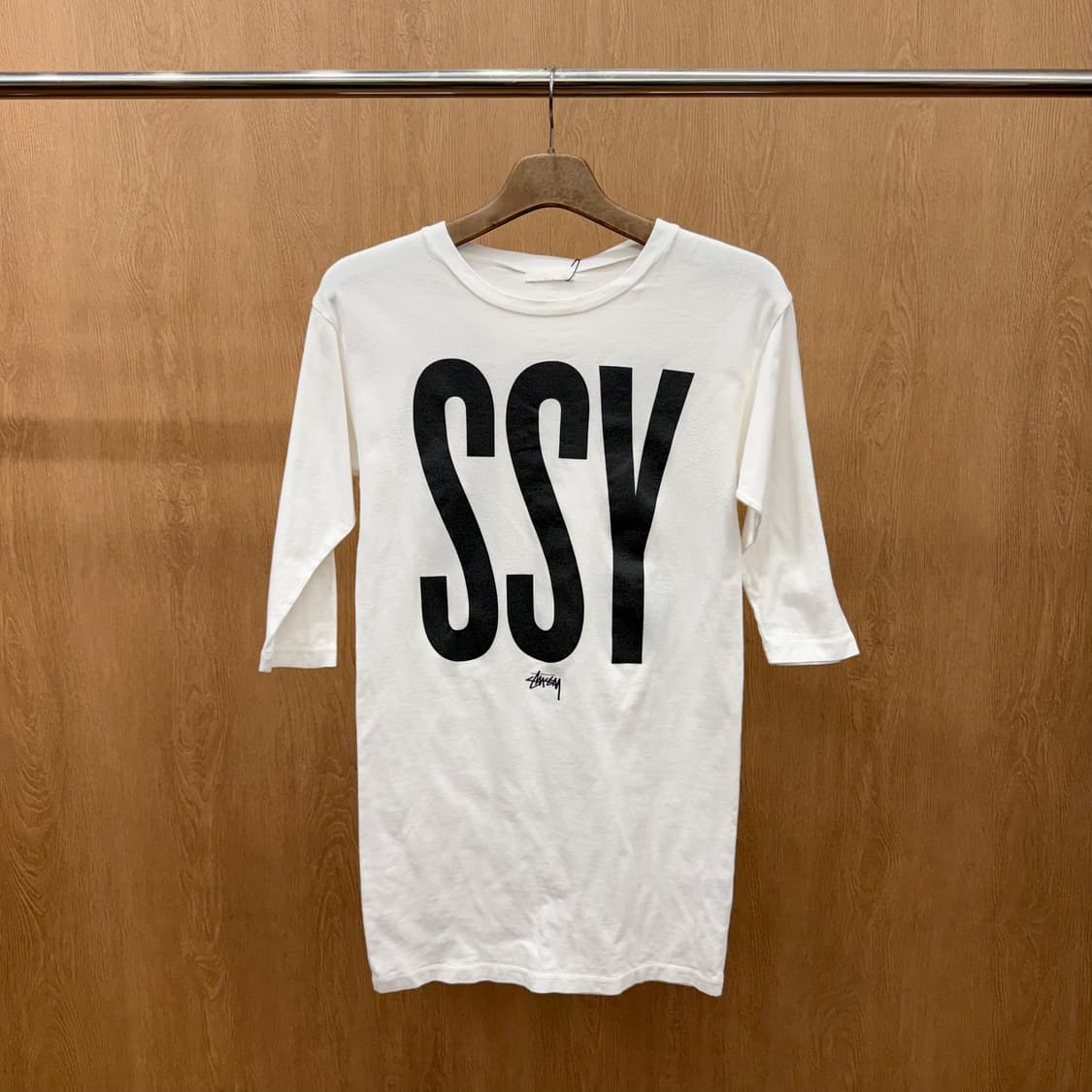 스투시 7부 티셔츠 전후면 레터링 빅로고 프린팅 디테일 화이트 상품이미지2