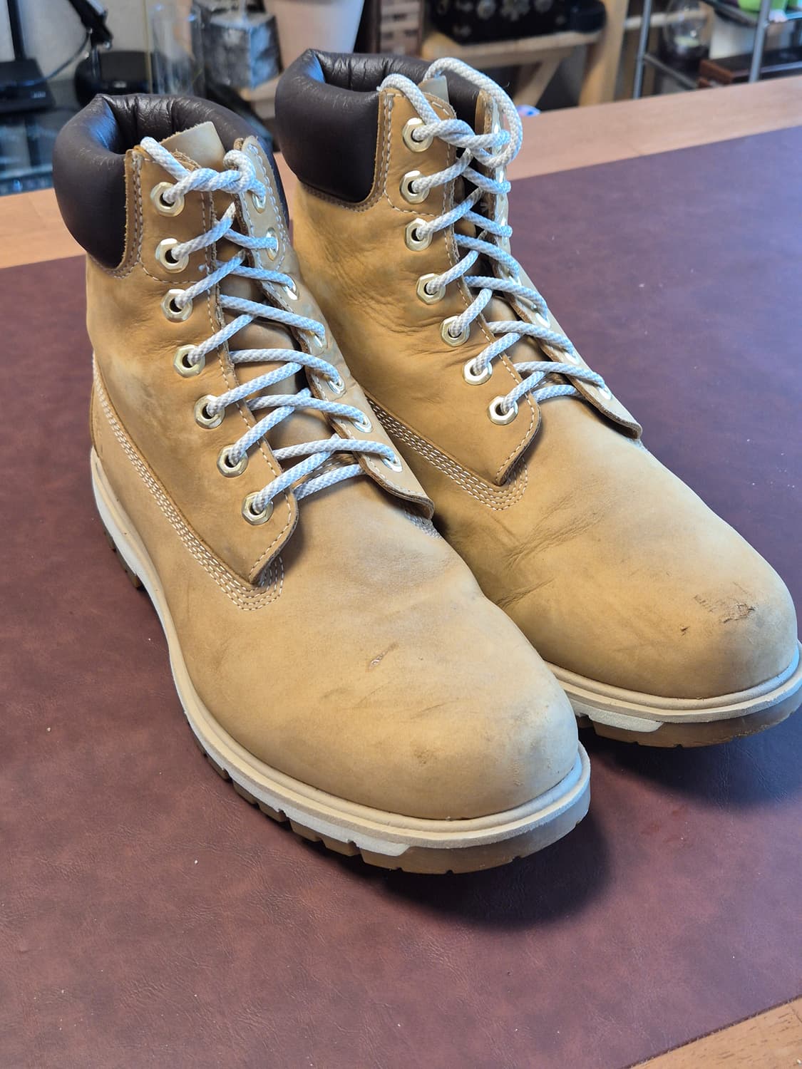 285(10UK)팀버랜드 6인치 프리미엄 부츠  상품이미지7