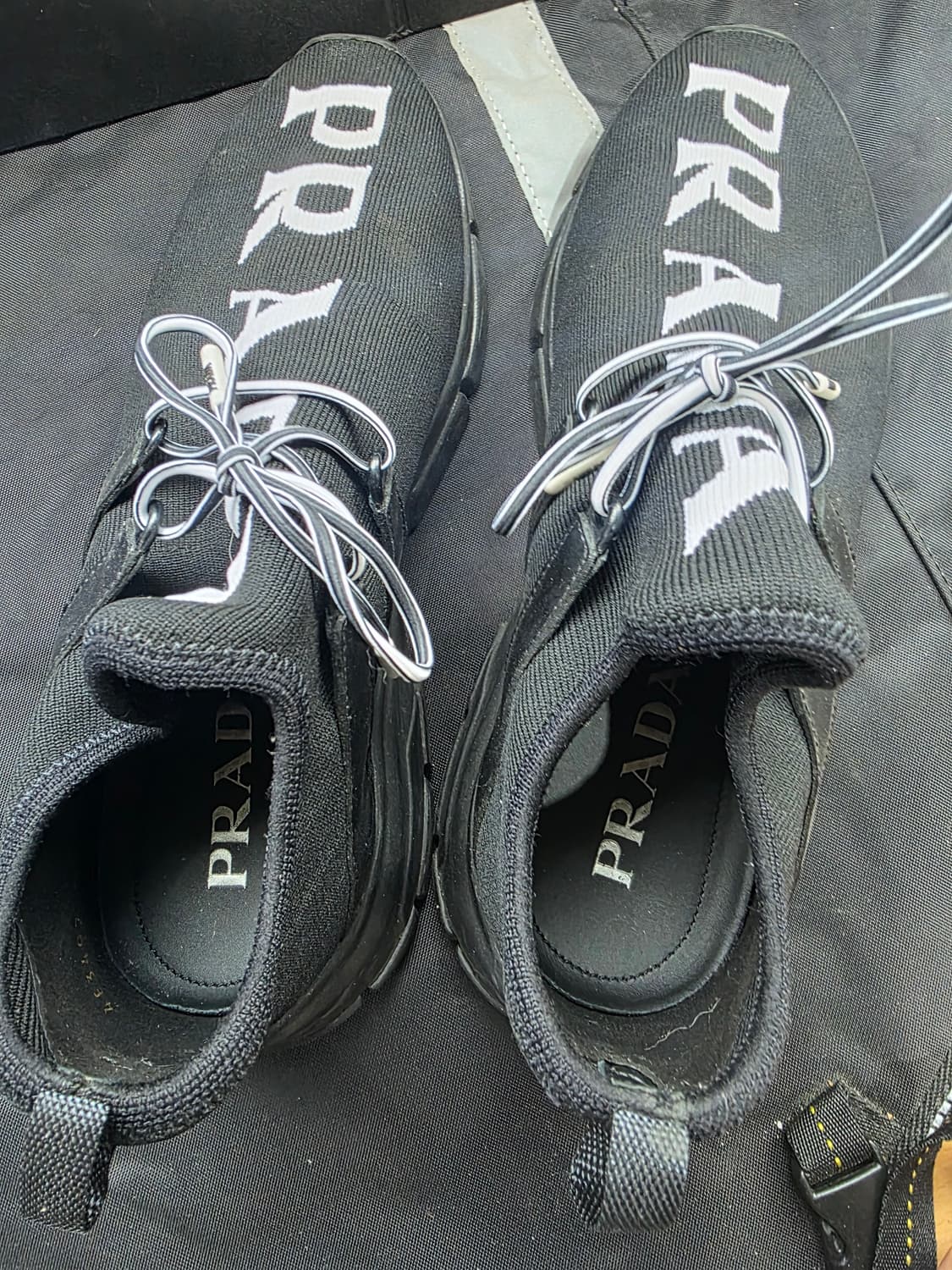 프라다 XY 로고 니트 스니커즈 블랙 화이트 (정품) 상품이미지3