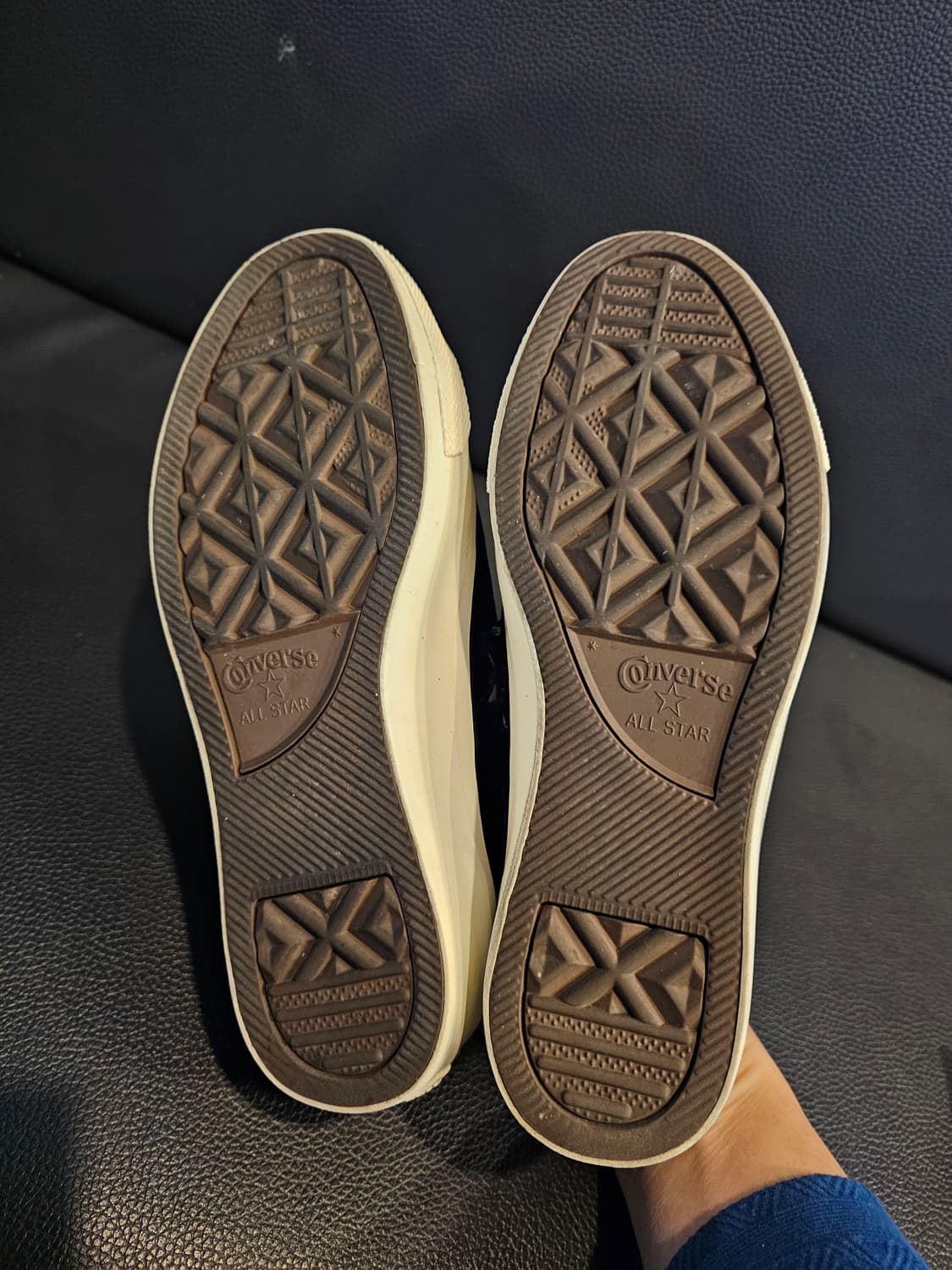 컨버스 원스타 벨벳 블랙 스니커즈 상품이미지9