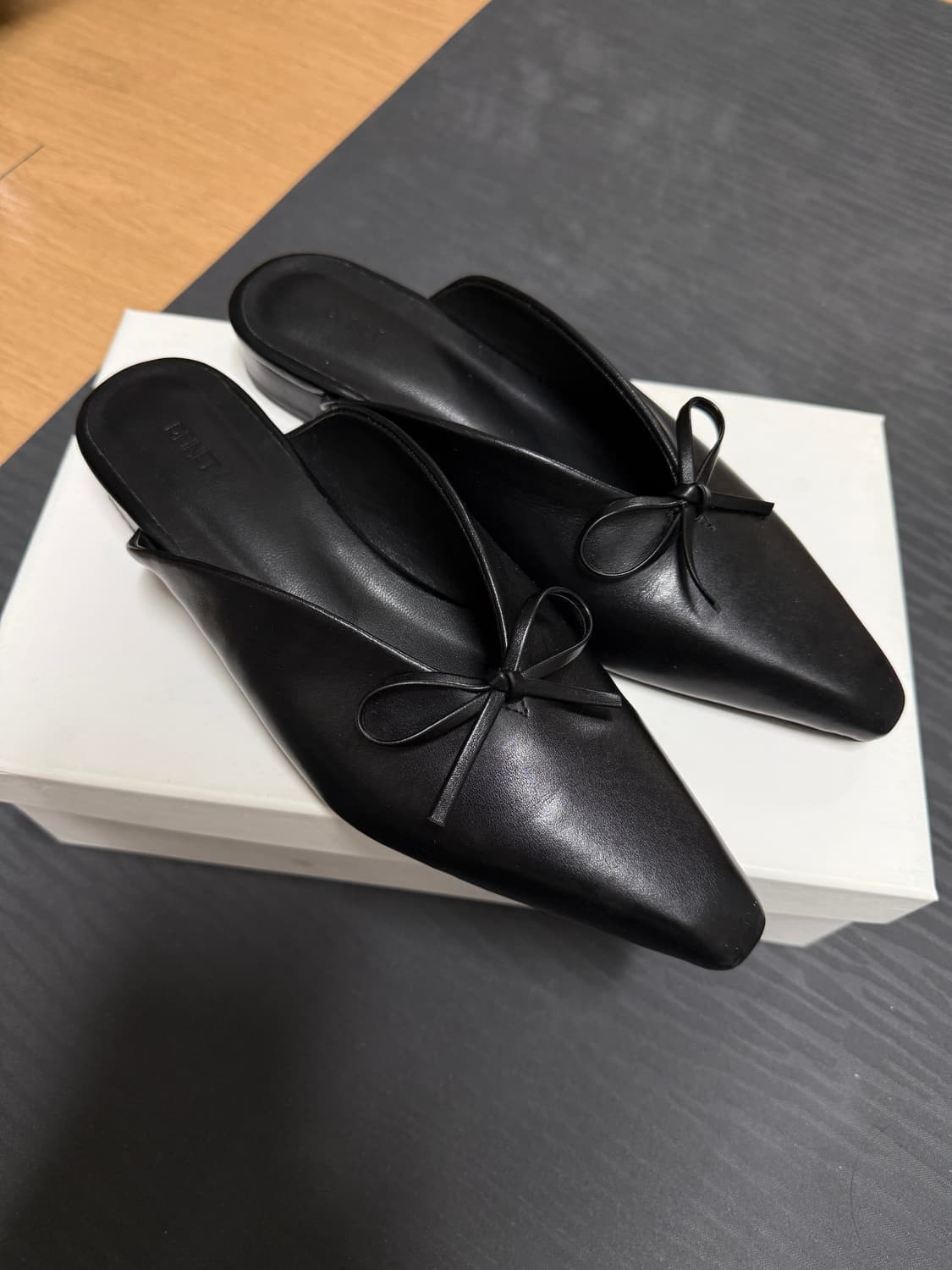 다이닛 리본 스틸레토 뮬 블랙 245 상품이미지1