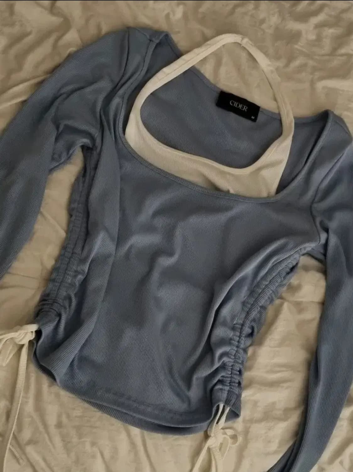 샵사이다 스쿱넥라인 드로우 스트링 롱슬리브 M 크롭 탑 옷 여름 발레코어 상품이미지1