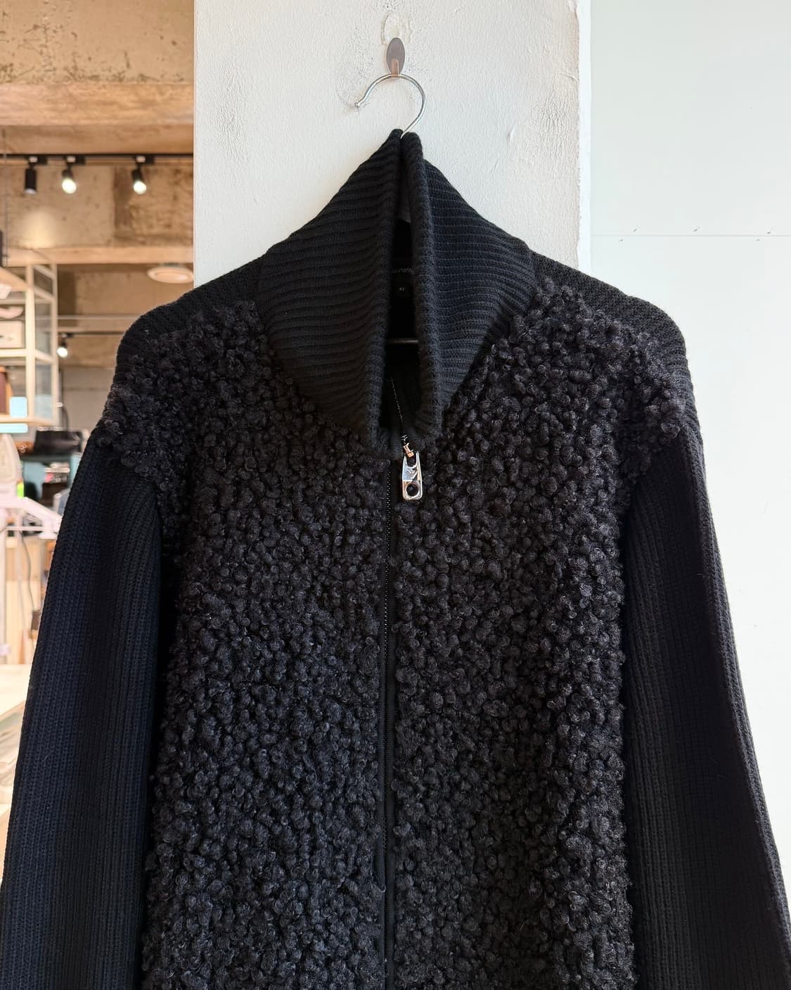 엠포리오 아르마니 블랙 울 니트 집업  상품이미지3