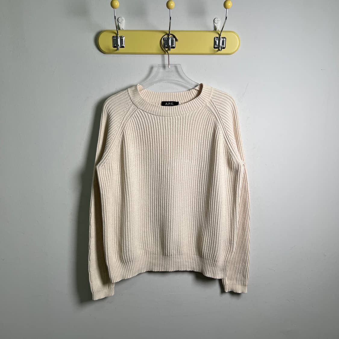 아페쎄 아이보리 래글런 크루넥 니트 S 상품이미지1