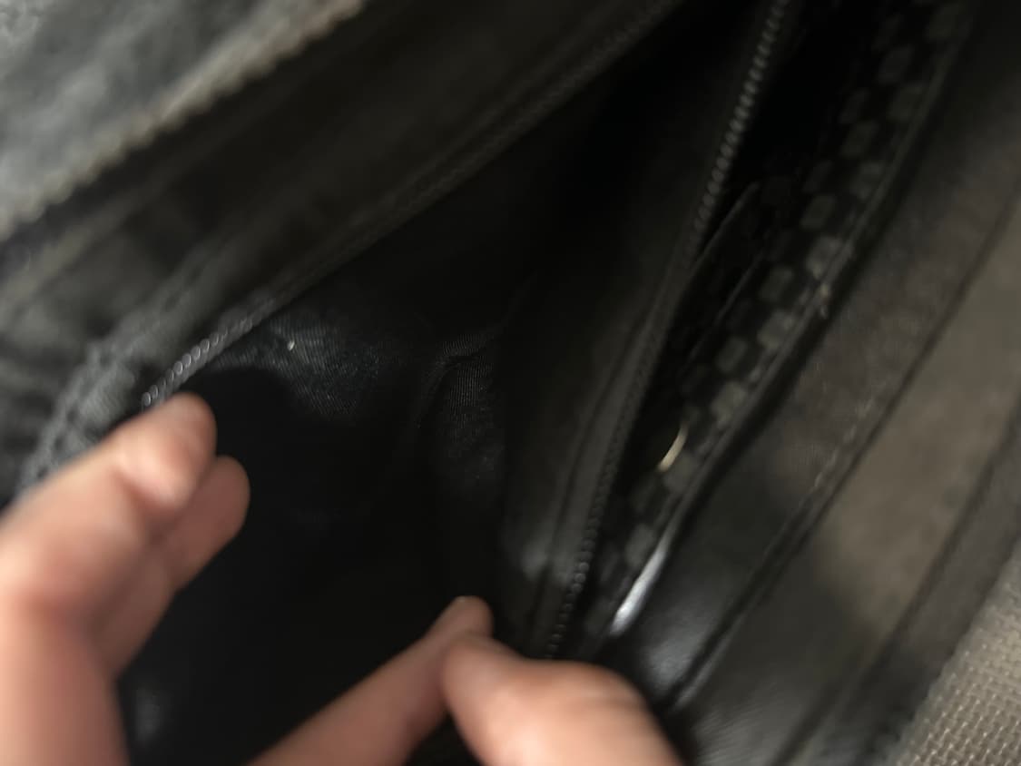 페라가모 남성 체커보드 소가죽 클러치 상품이미지5